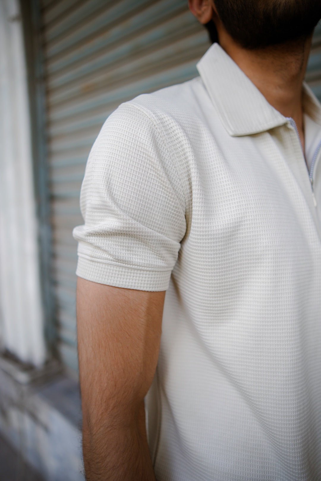 Men’s beige waffle knit zipper polo shirt – sleeve view
