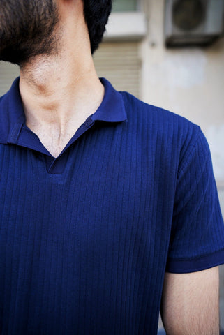 Men’s navy blue drop needle polo shirt – close-up view